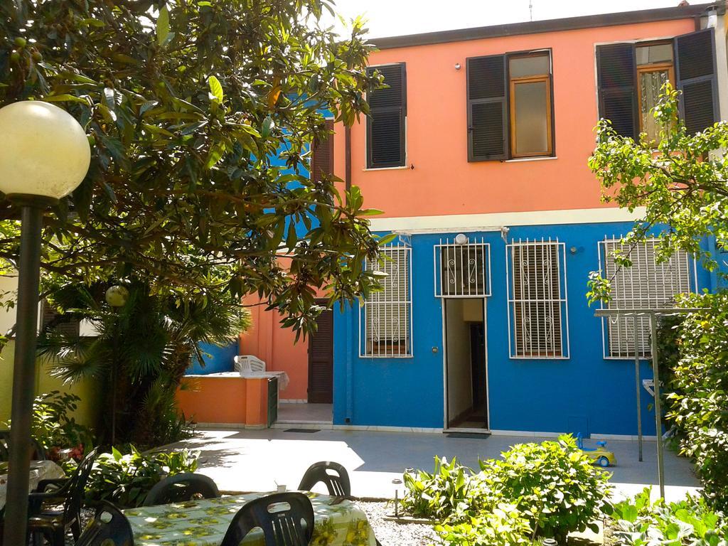 Eco B&B I Due Oleandri Marina Di Carrara Extérieur photo
